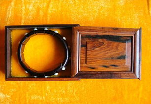 供应佛珠木雕盒子 从酸枝木盒到艺术珍藏