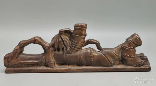 清代木雕文案摆件笔架 花卉艺术的雅致传承