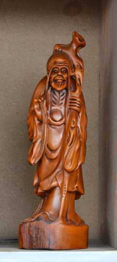 寿星木雕中的花卉意象 艺术与文化的交融